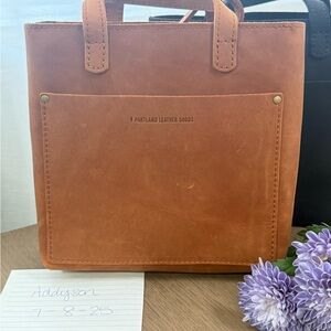 Portland Leather Dakota AP Zip Mini Crossbody Tote